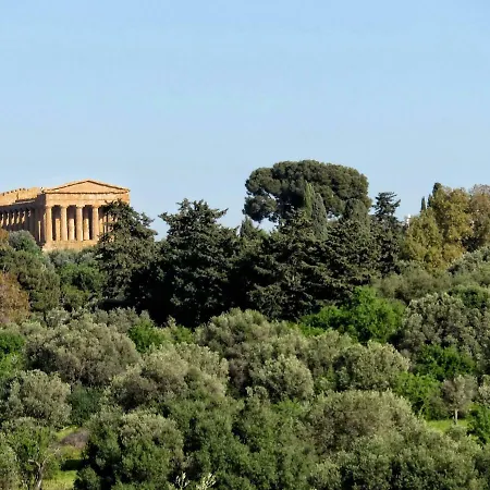 Isola 92100 * Agrigente